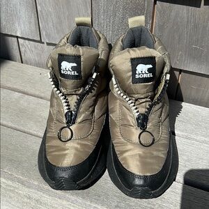 EUC! Sorel Puffer Boots